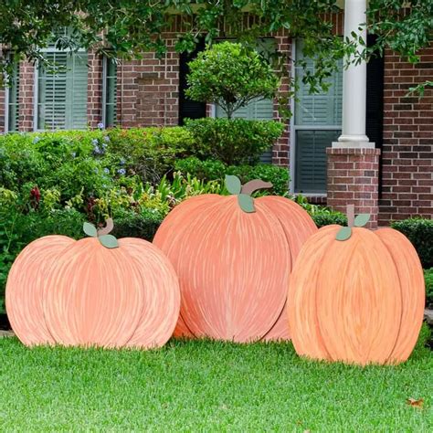 21 Easy Diy Wood Pumpkin Decor Ideas The Handymans Daughter