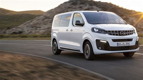 Opel Zafira Life 2019 novità motori interni prezzi uscita MotorBox