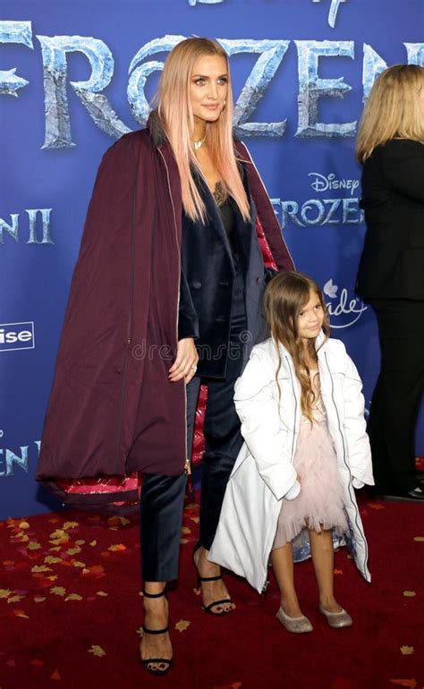 Ashlee Simpson and Jagger Snow Ross Editorial Stock Photo - Image of celebrity, frozen: 163363123