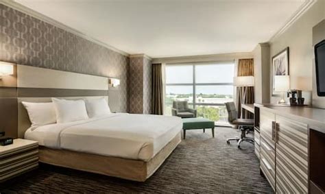 Hilton Melbourne, FL Rooms near Melbourne Beach, FL