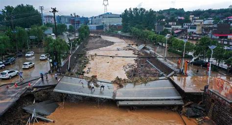 China Floods Death Toll Goes Up To 33 Telangana Today