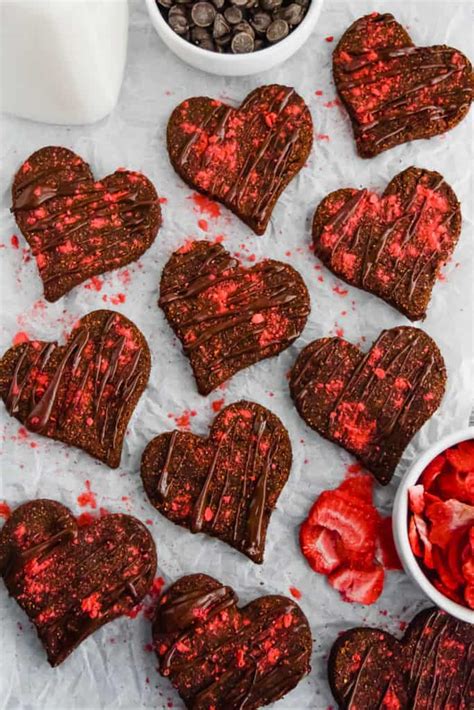 20 Vegan Valentines Day Desserts Vegan Huggs