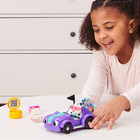 Carlita Gabby's Dollhouse vehicle and figurine