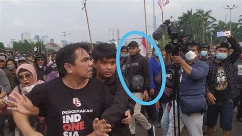 Sosok Pelaku Pengeroyokan Ade Armando Identitasnya Mulai Terkuak