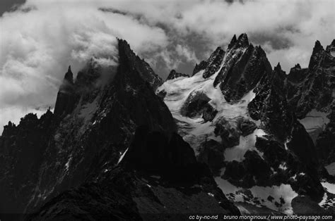 Massif Du Mont Blanc Nuages Sur Les Cr Tes Et Glaciers Photo