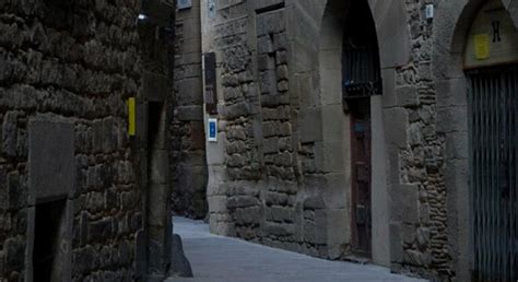 Guided Tour Of The Gothic Quarter Barcelona Freetour