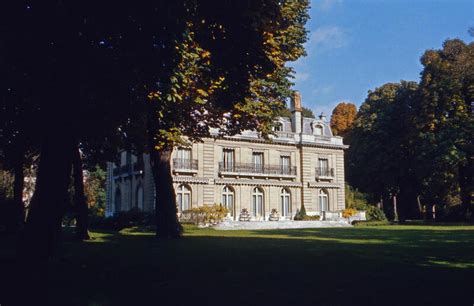 Situ E Dans Le Bois De Boulogne La Superbe Villa Windsor Va Ouvrir Au