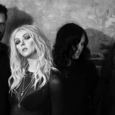 ALBUM REVIEW The Pretty Reckless Other Worlds Strife Mag