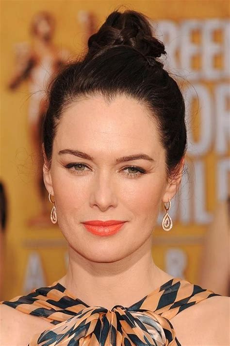 Game Of Thrones Star Lena Headey Brightened Up A Muted Colour Palette With An Ultra Bright Lip