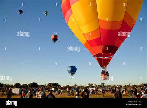 Hot Air Balloons At He Yuma Balloon Festival In Yuma Hi Res Stock