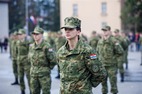 Slobodna Dalmacija Objavljen cijeli popis plaća u Hrvatskoj vojsci