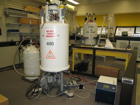 400 MHz Bruker Avance III NMR Advanced Analysis Centre