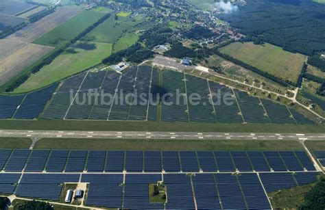 Luftaufnahme Neuhardenberg Solarpark Solarkraftwerk Und