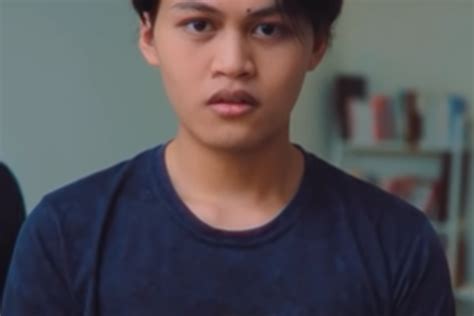 Profil Dan Biodata Agung Hapsah Youtuber Muda Yang Selalu Trending