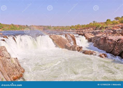 Dhuandhar Waterfall on Narmada River in Jabalpur Editorial Stock Photo ...