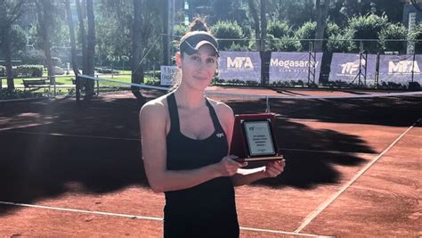 Tenismena Cristina Dinu A C Tigat Turneul Itf Din Antalya La Simplu