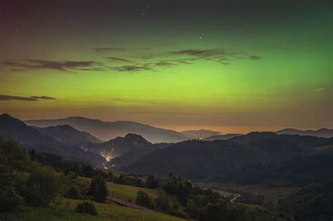 A magia da Aurora Boreal nas montanhas Pieniny Uma experiência