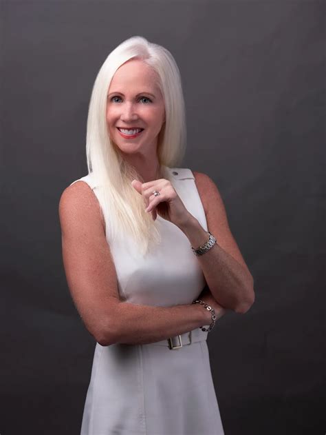 Why gray parker decided to leave the corporate world for art 10