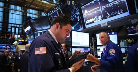 Wall Street abre con pérdidas y el Dow Jones baja 0 61