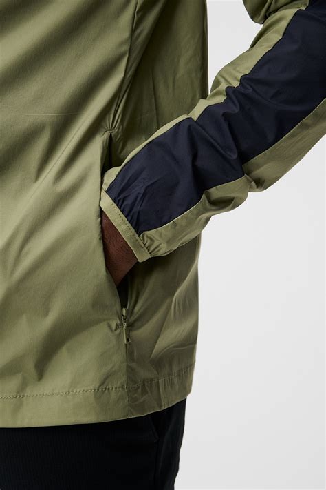 Tom Jacket / Oil Green – J.Lindeberg