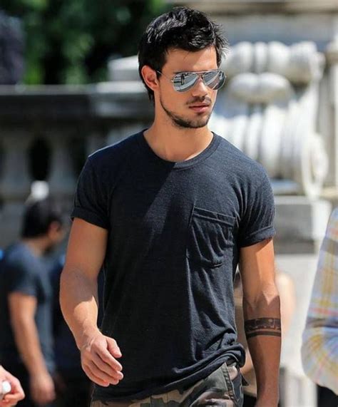 Taylor Lautner So Sexy Sur Le Tournage De Son Nouveau Film