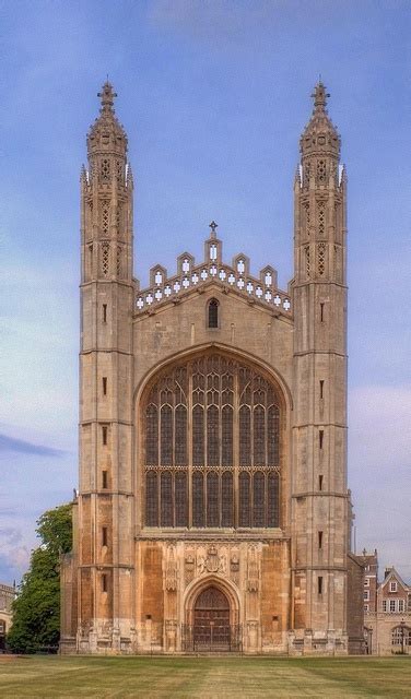 Cambridge Chapel Closeup | Cambridge, Amazing buildings, European ...