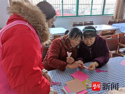 张家港市杨舍镇：一把剪刀，一张红纸，传承民间艺术文化社区剪纸赵庄