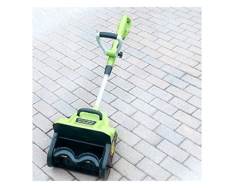 $69 for GreenWorks 8 Amp, 12" Corded Snow Blower | Buytopia