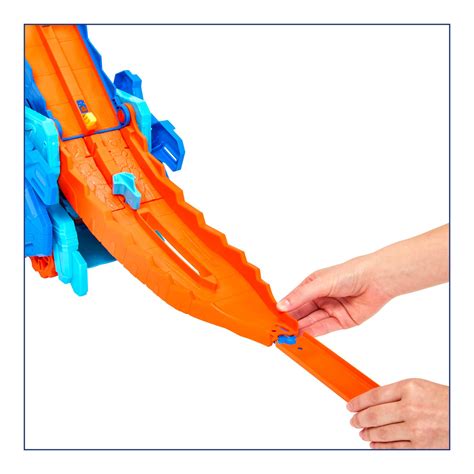 Best Buy Hot Wheels Transforming T Rex Ultimate Hauler HNG50