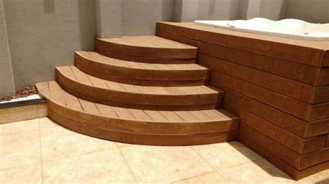 Deck de Madeira para Piscina de Plástico Cotanet