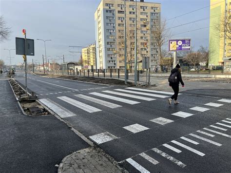 Ogromna inwestycja drogowa zmieniła całą Dąbrowę Górniczą To już finał