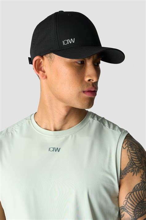 Lightweight Cap Reflective Reflective Black Tämä lippis suojaa