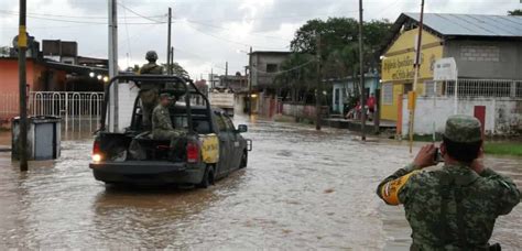 Más de mil 200 afectados en Veracruz por desborde de río