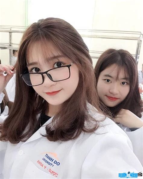 Hot girl Kim Tuyến