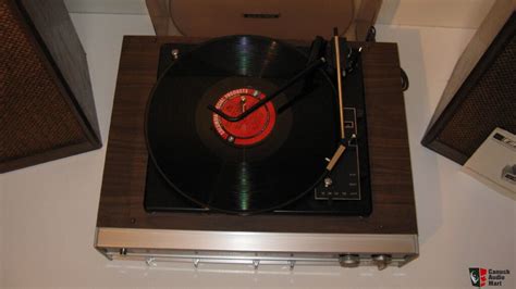 Vintage Lloyds Amfm And Turntable With Cover Model D850 Photo