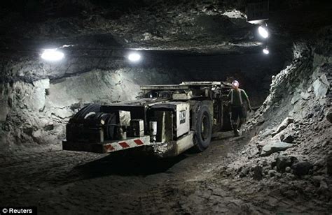 Eighteen Miners Trapped Underground After Earthquake Collapses Polish