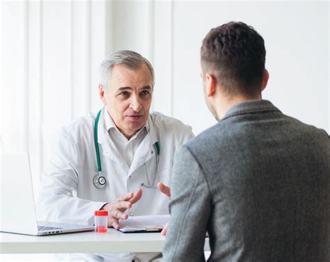 5 sintomas de DSTs no homem - Dr. Pedro Henrique Moreira