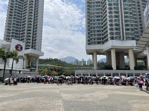 外傭染疫敲警號 東涌大批市民排隊檢測 香港 大公文匯網