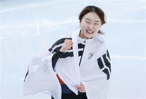 北京五輪 「ショートトラックは韓国守れて嬉しい」チェ、女子1500で2連覇 文化 Hankyoreh Japan