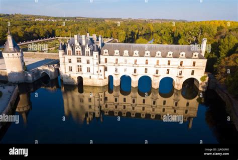 Aerial view of medieval Chateau de Chenonceau Stock Photo - Alamy