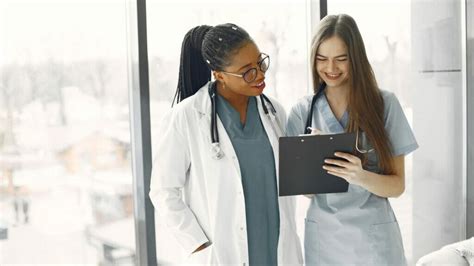 6 Reasons To Pursue A Master S Degree In Healthcare Administration Careeralley