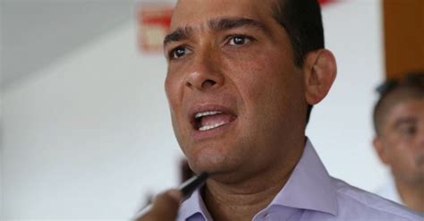 Renuncia el fiscal de Veracruz Luis Ángel Bravo