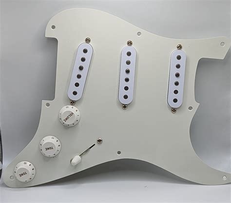 Loaded Strat Pickguard W Lindy Fralin Real Pickups