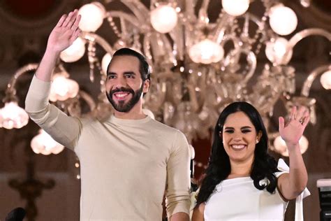 Nayib Bukele El Acaudalado Clan De Hermanos Hermanastros Y Primos Que