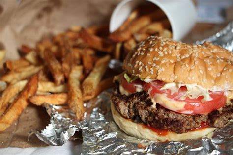 Five Guys Brossard Boulevard Leduc Men Preise Restaurant