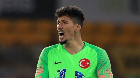 Manchester United Sign Fenerbahce Keeper Altay Bayindir Bein Sports