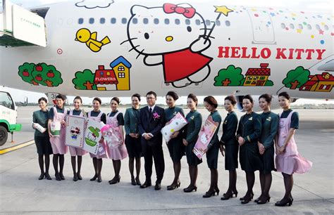 Hello Kitty Jet in EVA air ~ World Stewardess