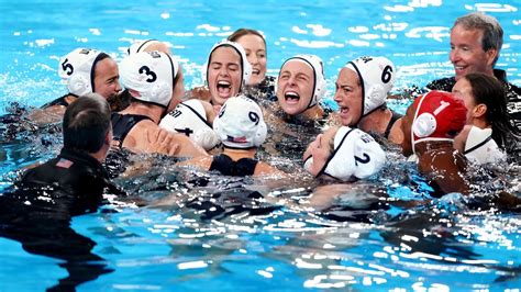 U S Beats Hungary To Win Womens Water Polo World Title Espn