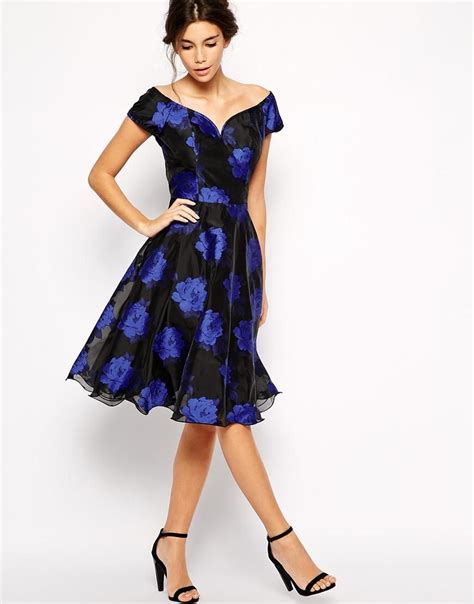 Chi Chi London Chi Chi London Printed Organza Midi Prom Dress With