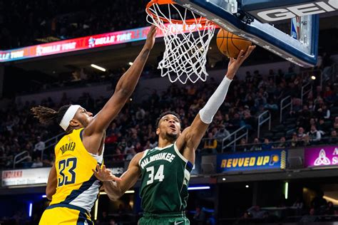 Giannis Antetokounmpos 41 Points Leads Milwaukee Bucks Past Indiana Pacers Sports Illustrated